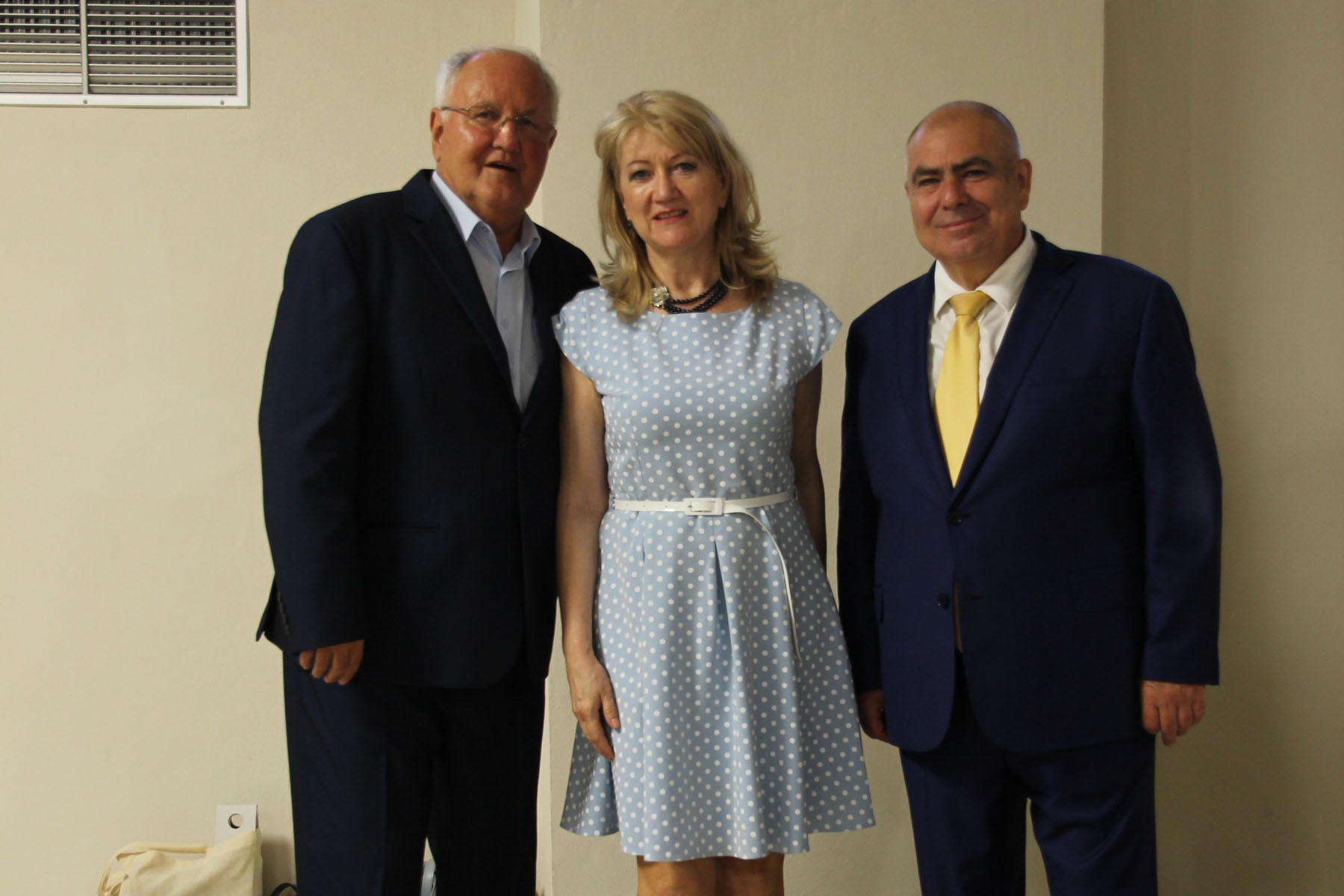 doc. PhDr. Dušan Čaplovič, DrSc., minister školstva, vedy, výskumu a športu SR a Mgr. Oľga Nachtmannová, PhD., štátna tajomníčka Ministerstva školstva SR